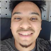 Profesor de Inglés con conocimientos para enseñar a estudiantes de diversas edades